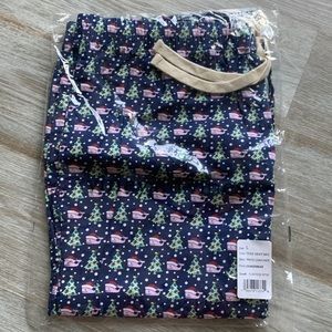 Vineyard Vines Men’s Printed Christmas Lounge Pants.